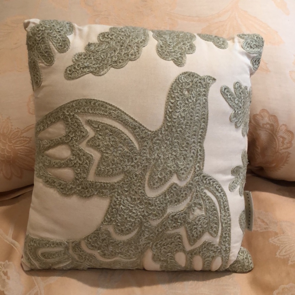 Rare ♥️ Pottery Barn Embroidered Dove Pillow